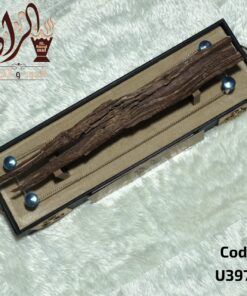 Alternative view of قطعة عود هندي طبيعي
